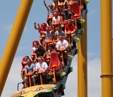 Reds on Diamondback 01.jpg